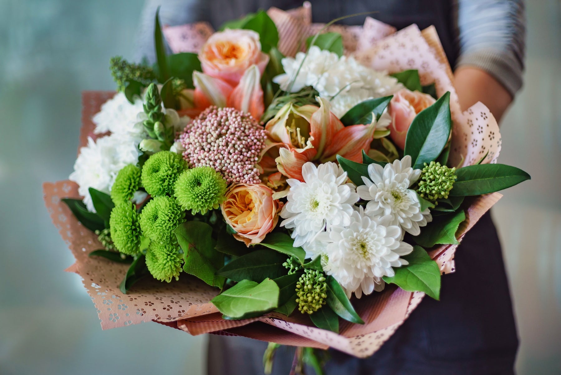 How to Make Your Flowers Last Longer (Simple Care Guide)