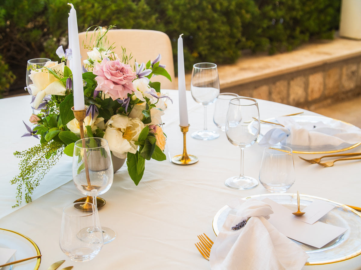 Summer Dinner Party Flowers: The Perfect Host Gift in Montréal