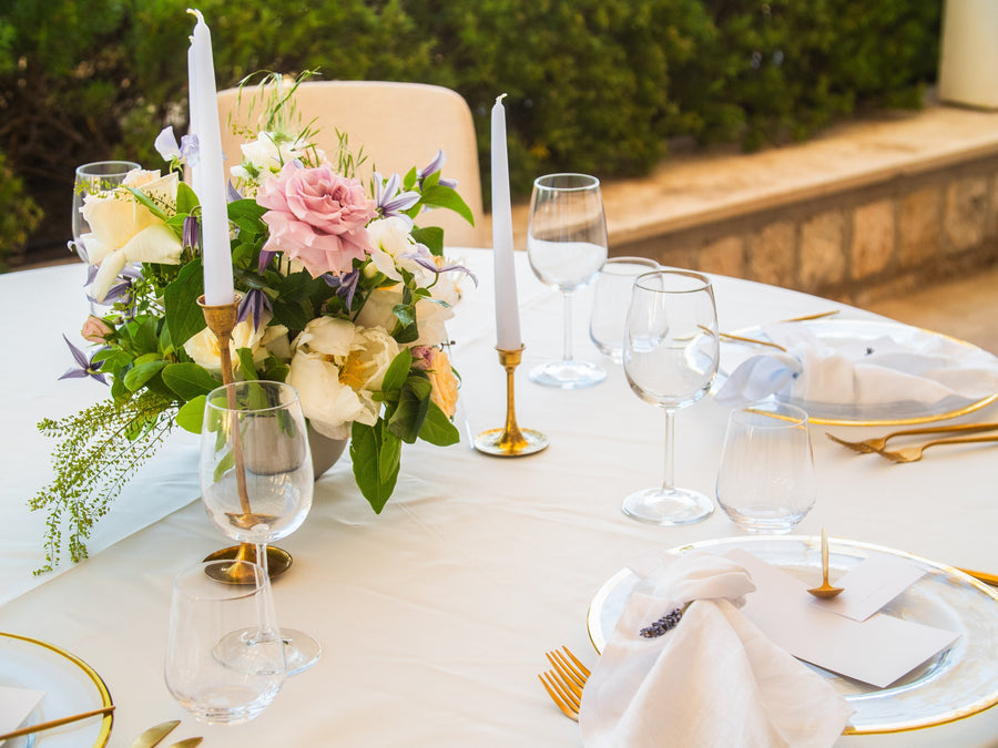 Summer Dinner Party Flowers: The Perfect Host Gift in Montréal