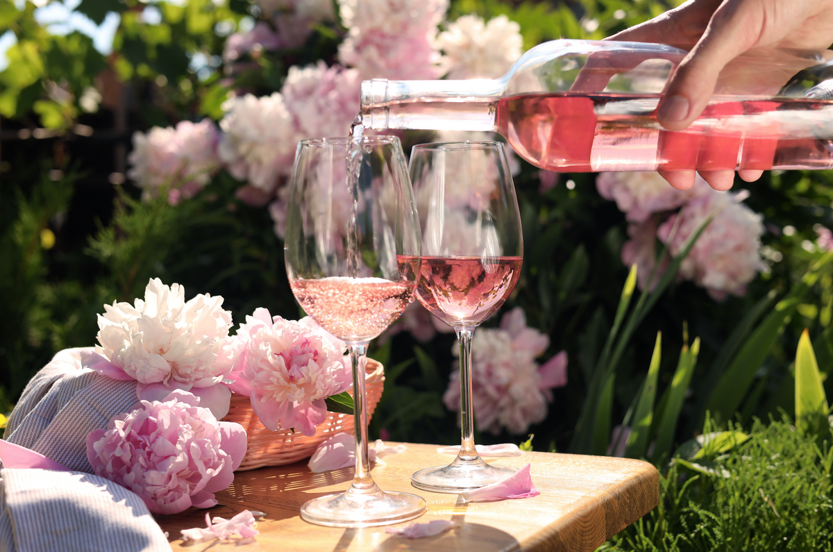 Five Summer Occasions That Call for Flowers