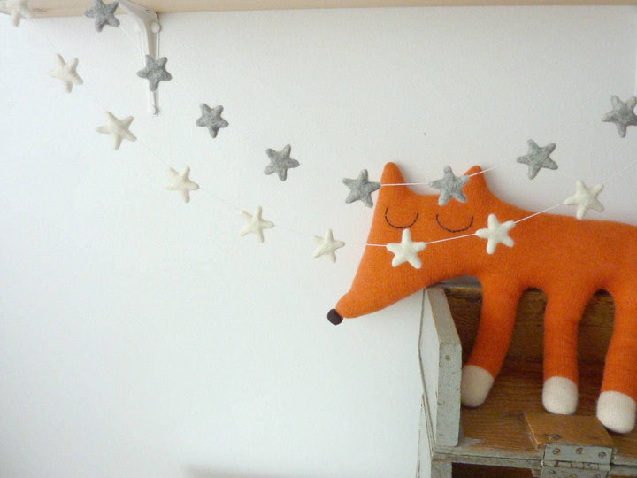 Christmas Felt star garland: White