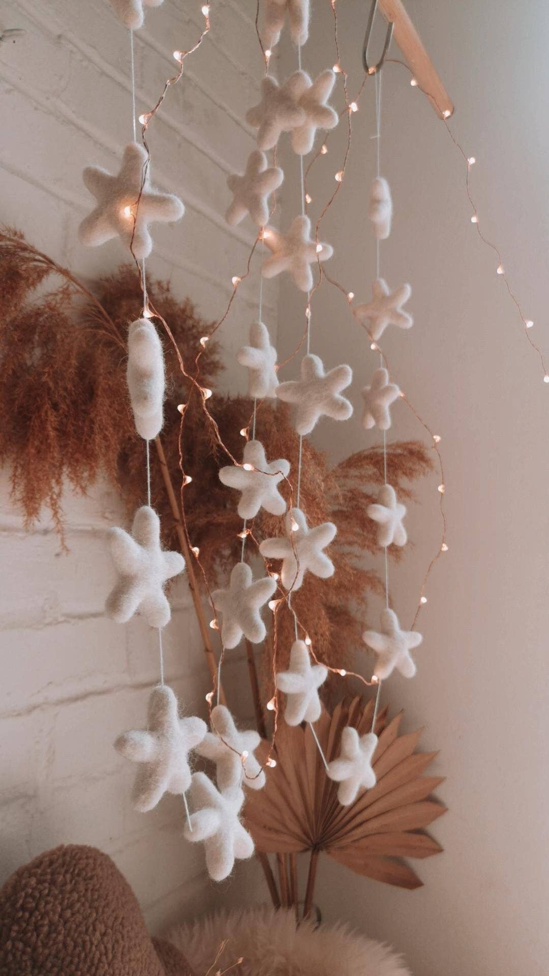 Christmas Felt star garland: White