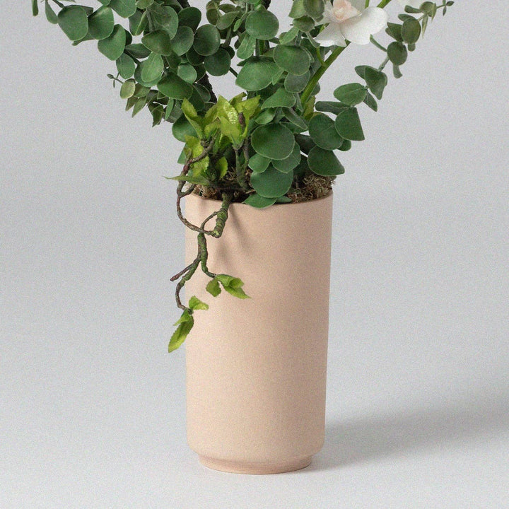 Signature Vase: Black