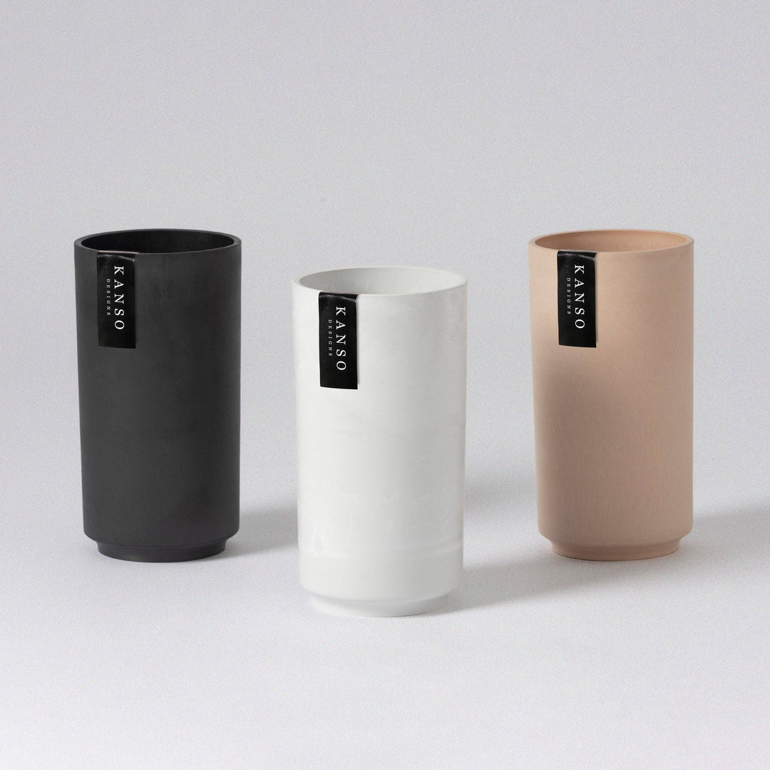 Signature Vase: Black