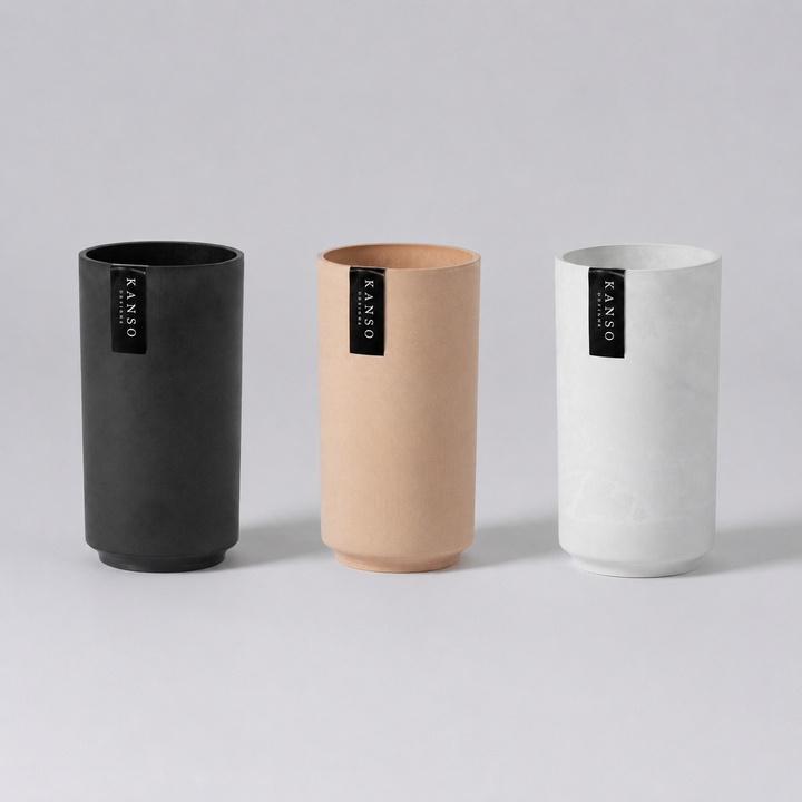 Signature Vase: Black