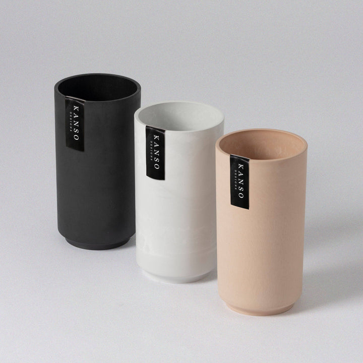 Signature Vase: Black