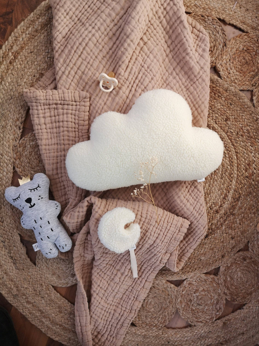 Sherpa cloud cushion - 5 color choices: Ivory